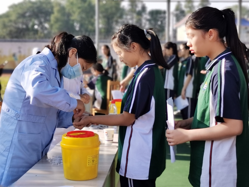 睿智青少年特训学校组织学员开展健康体检，青少年管教学校